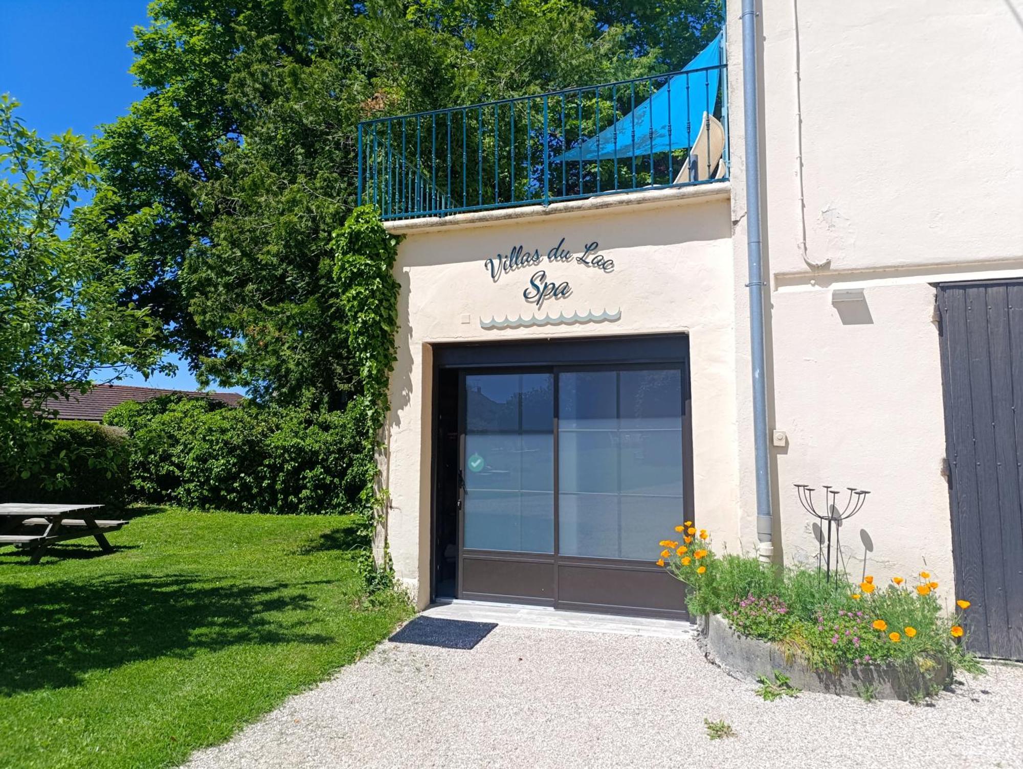 Villas-Du-Lac Appartements De Vacances Et Espace Spa Prive Clairvaux-les-Lacs Exterior photo